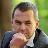 Peter Uhlhaas Peter Uhlhaas